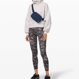 Lululemon Everywhere Belt Bag in True Navy 1L NWOT